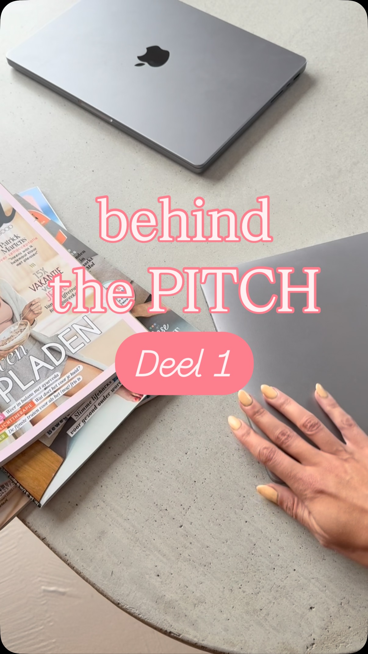 Een vaste opdrachtgever heeft de samenwerking stopgezet

Daarom neem ik je in deze serie (Behind the pitch) mee in hoe mijn freelance praktijk opnieuw inricht

Ze zijn trouwens niet ontevreden, maar door de wet DBA en strengere controles van de belastingdienst gaan ze meer mensen in dienst nemen. En vervalt mijn eindredactieklus

Dit was dus een bureaudienst (1 dag per week). En ja, ik wist al dat die manier van werken, steeds meer gaat verdwijnen

Dat betekent niet dat je geen freelance journalist meer kan zijn, want dat kan prima. 

En je kunt er ook nog steeds goed mee verdienen (ik heb al jaren een omzet van ongeveer een ton)

Maar je moet je wel aanpassen nu

Al is dat ook leuk, want schrijven voor magazines kan nog wél, en is juist slim om te doen nu

Volgende week vertel ik je wat de eerste stap is als je nieuwe schrijfklussen zoekt, dus volg me als je wil weten wat hier uitkomt