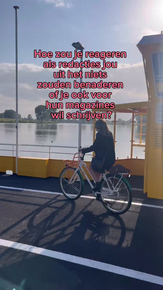 Toen ik voor het eerst benaderd werd door nieuwe opdrachtgevers was ik nog helemaal niet zo lang freelancer

Ik dacht echt: HUH? 
Zij kennen mij toch helemaal niet?

Tot ik later besefte dat het helemaal niet ‘uit het niets’ was

Er zijn manieren om hier invloed op uit te oefenen. Ook al was ik me daar destijds nog totaal niet van bewust 

En nee, het had niet alleen te maken met hoe goed ik kon schrijven

Momenteel ben ik aan het onderzoeken hoe ik ervaren freelance journalisten kan helpen met deze volgende stap

👉 Dan ben ik heel benieuwd waar jij nu staat 
Reageer hieronder of in mijn DM met ‘gevraagd’ 
en ik stuur je de link naar de vragenlijst. 

💃🏽Als dank verloot ik een persoonlijke scan waarin ik je vertel waar voor jou de grootste kansen liggen