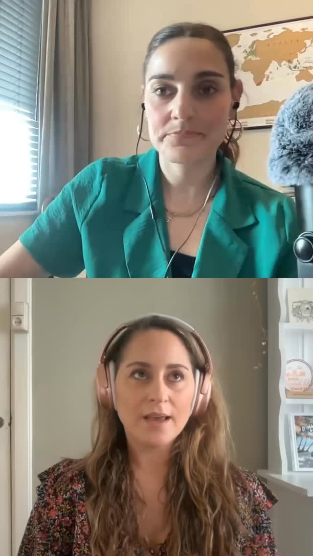 Hoe word je reisjournalist? En hoe is dat nou écht? @lieke.pijnappels studeerde geen journalistiek. Sterker nog, ze was eigenlijk actrice! Toch schrijft ze nu onder andere voor Flair

👉 In mijn podcast ‘Off the record: voor freelance journalisten’ vertelt ze over haar reis (haha). Wil je de aflevering luisteren? Reageer met ‘podcast lieke’, dan stuur ik je de directe link, hoef je niet te zoeken

We hebben het ook over waarom je als soloreiziger nooit een bon moet tekenen met je kamernummer erop 😱

Reageer met ‘podcast lieke’ en ik stuur je de link! 💃🏽