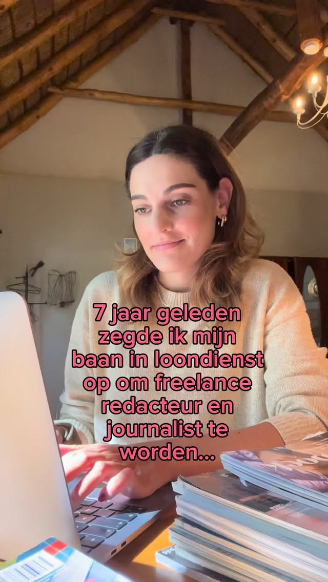 7 jaar geleden had ik geen idee hoe ik er tussen kon komen bij magazine-redacties

Nu schrijf ik voor bladen als Flair, Libelle en Santé, verdien ik ruim 3x zoveel als in loondienst en kan ik werken waar en wanneer

✨ En het mooie? Dat kan jij ook!

Het verschil zit niet in geluk of connecties

Het enige wat je hoeft te doen is leren hoe je je ideeën voor artikelen pitcht bij redacties 
Dat is een skill die je kunt trainen

En je moet het natuurlijk ook nog implementeren en echt dóen 😎

Inmiddels heb ik in de Pitchclub al tientallen mensen geholpen aan magazine klussen 🥰 (zonder dat ze met zichzelf moeten leuren)

En dat begint altijd met één ding: weten hoe je een goed idee pitcht

👉 Wil je dit ook leren? Binnenkort neem ik hier een gratis training over op, een voorproefje op de Pitchclub. 

Hebben? Reageer met ‘magazinemagic’ in de comments en ik geef je snel een seintje
 
Ps. Je krijgt dan ook een vette bonus op de Pitchclub (we beginnen 6 mei)